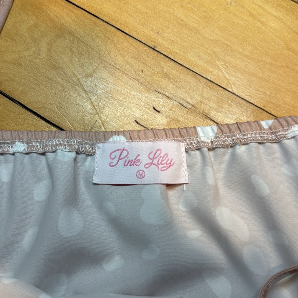 Pink lily tank top blouse - Picture 5 of 7